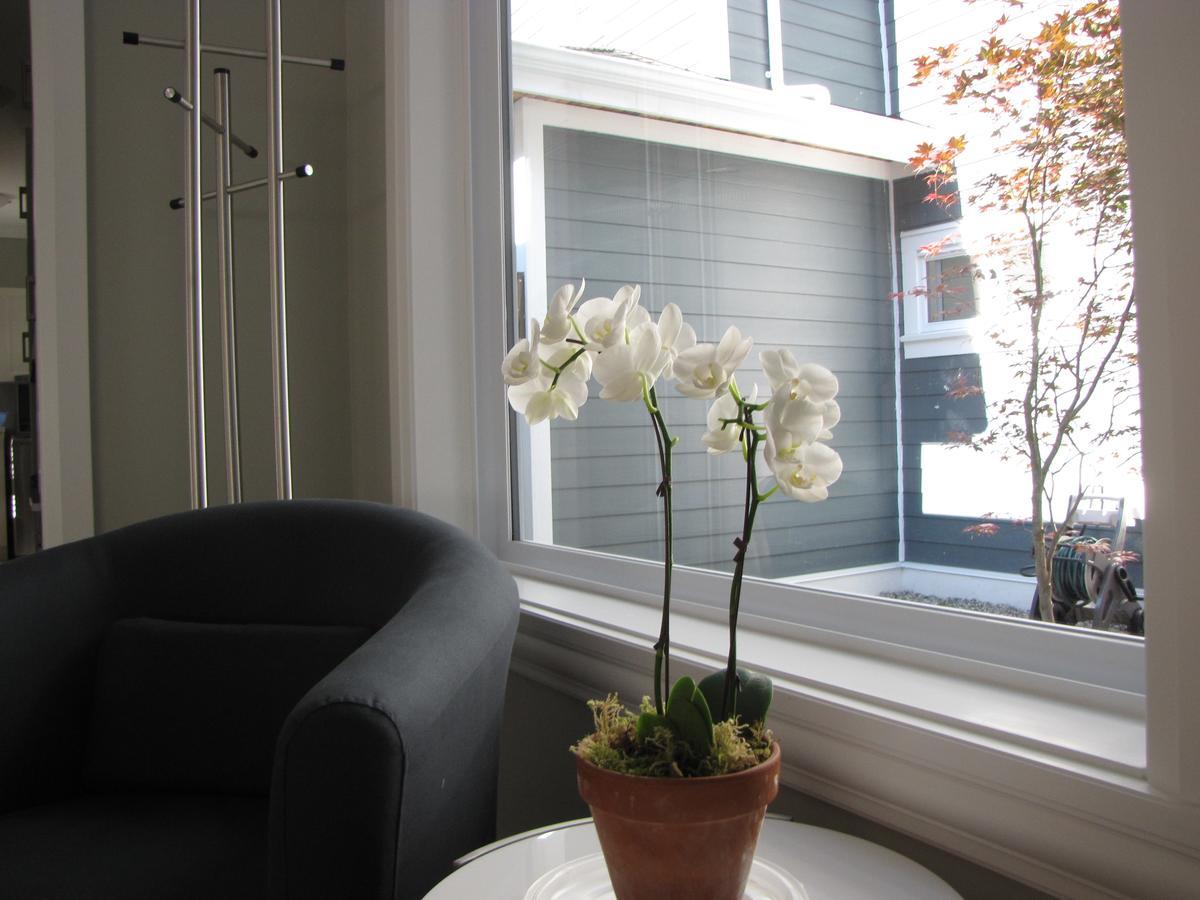 Riverfront Bed And Breakfast Lynn Creek Esterno foto