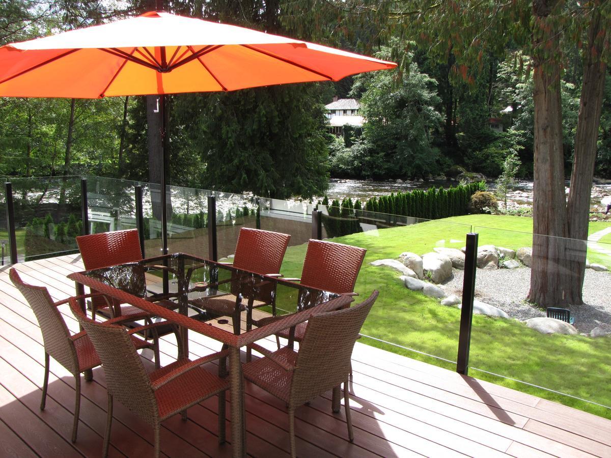 Riverfront Bed And Breakfast Lynn Creek Esterno foto